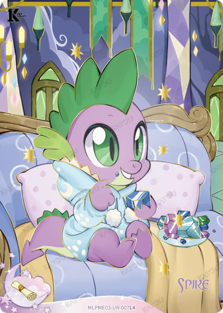 Spike UR card MLPME03-UR-007L4, My Little Pony Kayou 1st Print single: Spike in a starry pyjama hoodie snacking on gems on a sofa in the crystal castle